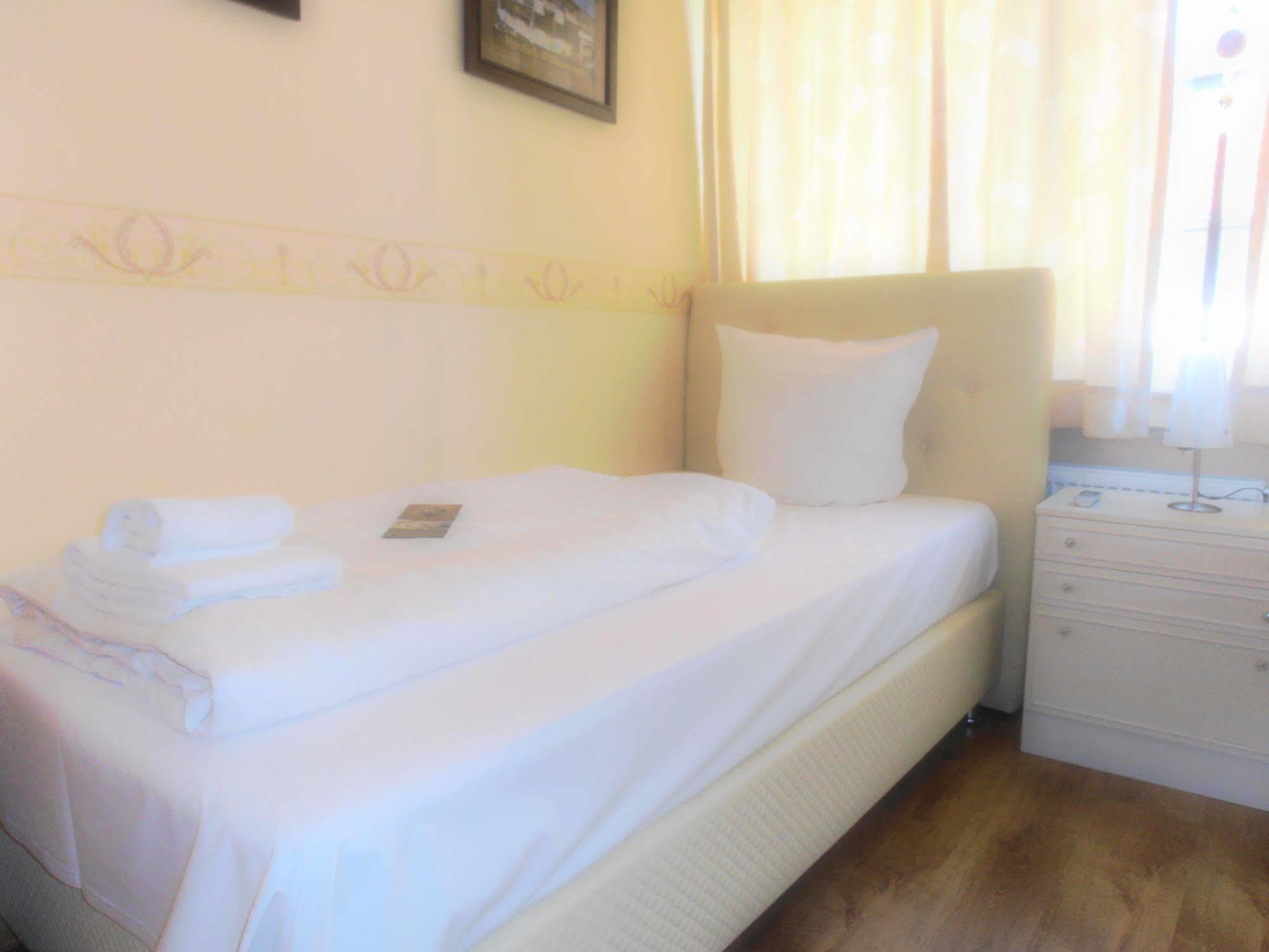 Hotel Royal Bad Salzuflen Esterno foto